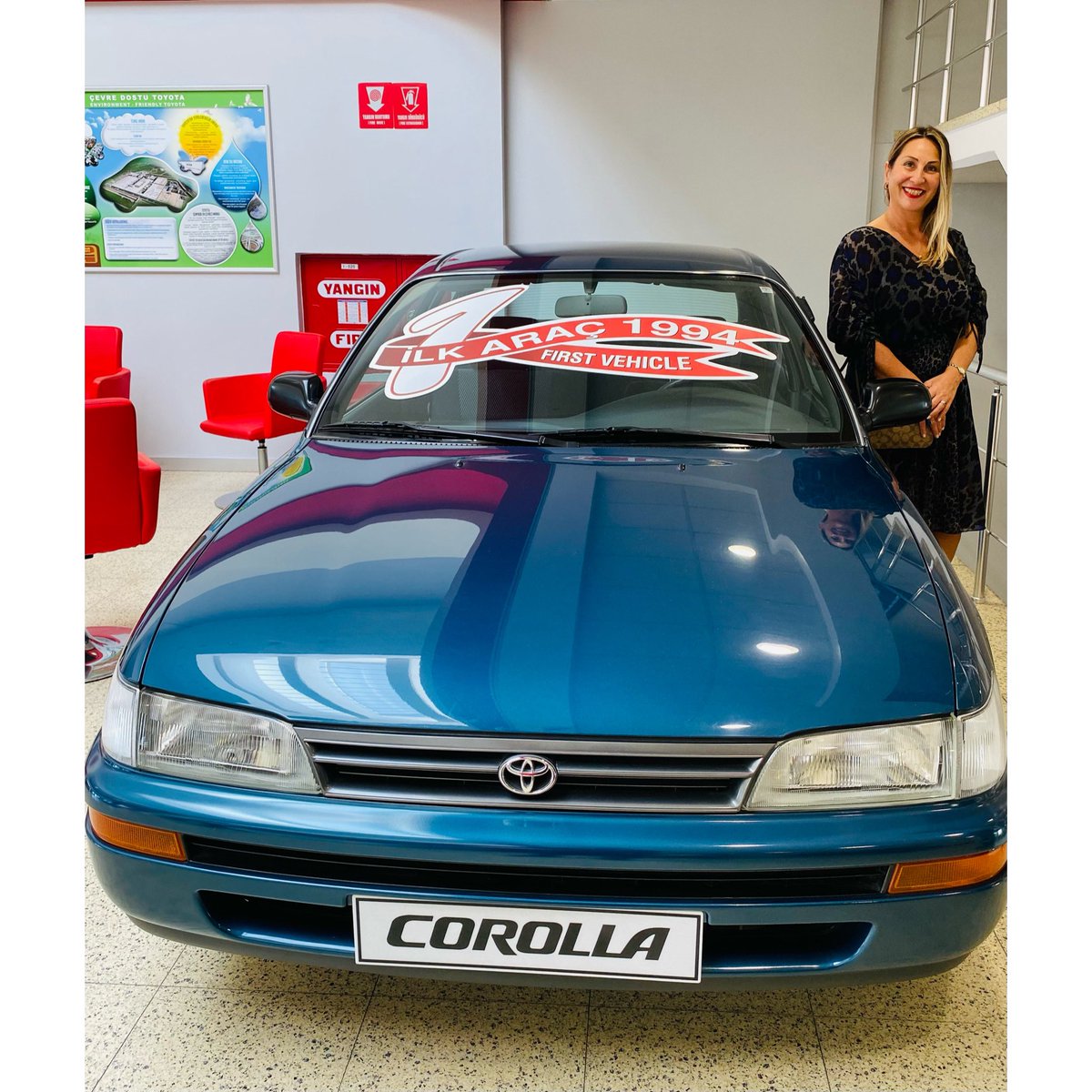 AysanEsra's tweet photo. Romanım, #imparatorluğunkızı nda #manhattan ‘ın ortasında #dolorian a dönüşen işte o #corolla 😊 #toyota #toyotacorollatoyota https://t.co/9iJw2oLvfS