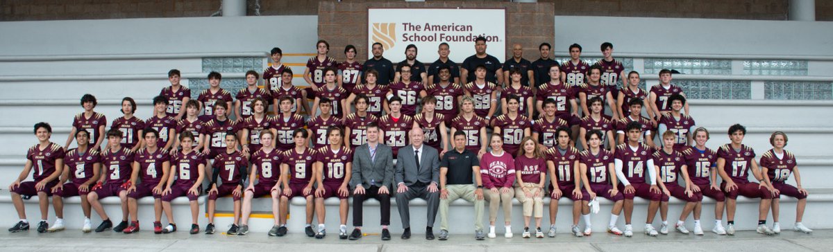 LigaFademac's tweet photo. LISTOS PARA SU DEBUT
El equipo de #ASFBears que tendrá su debut este día en la Conferencia Juvenil AA se tomó la foto oficial antes de su encuentro con los Leones Anáhuac en dónde las huestes del HC Aaron Delgado quieren tener un buen debut en su regreso a FADEMAC.
📸📸🏈🏈 ASF https://t.co/AxJFDNbzPa