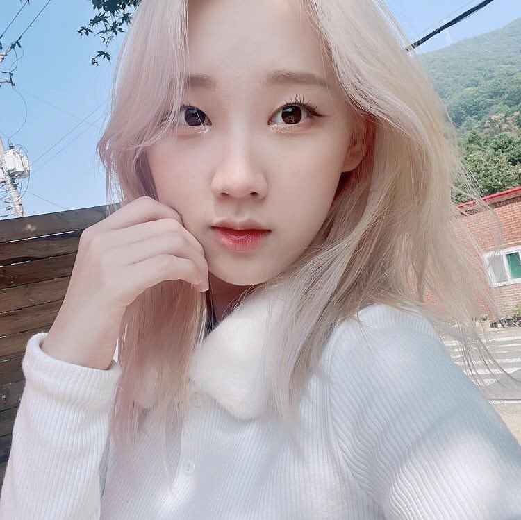 🗃 (@jiniousyoonie) on Twitter photo 