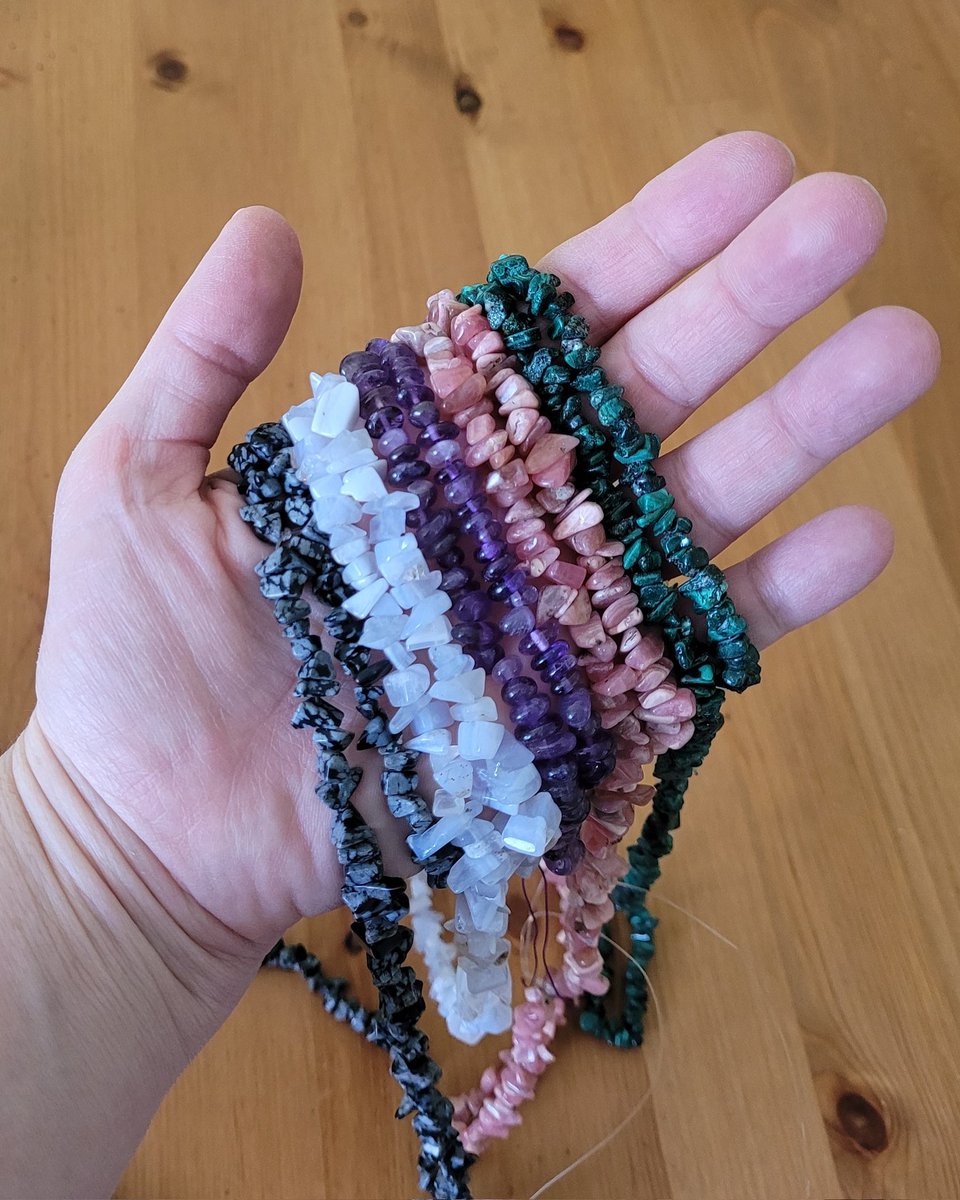Drakestail's tweet photo. Had a craving for some chips today. 🍟 ✨️💖

#handmade #gemstone #jewelry #Drakestail #ottawa #buylocalart https://t.co/Vy1W9XPX1X