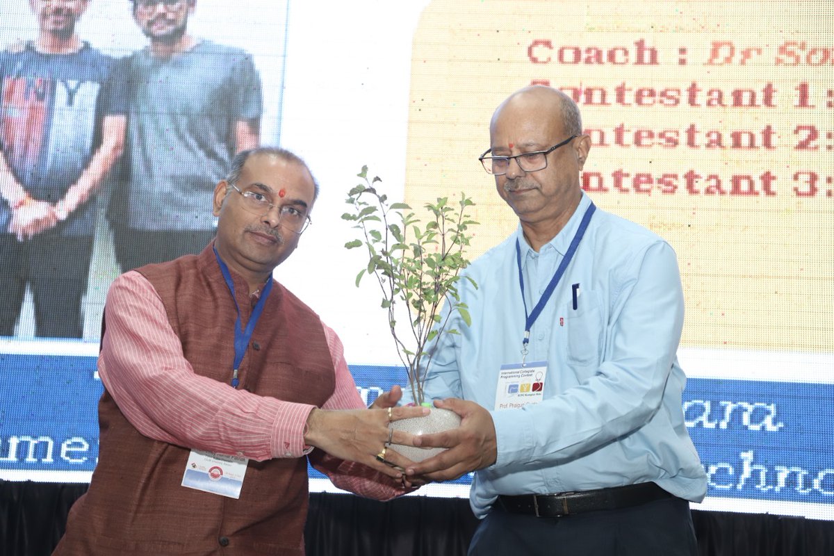 csjmuofficial's tweet photo. #सीएसजेएमयू में #अंतर्राष्ट्रीय_कॉलेजिएट प्रोग्रामिंग प्रतियोगिता का हुआ शुभारंभ, विश्वविद्यालय के कुलपति प्रो विनय कुमार पाठक जी ने दी प्रतिभागियों को शुभकामनाएं। इसमें देश भर से हिस्सा ले रही हैं टीमें, #csjmu में चौथी बार हो रहा है आयोजन।
@vpathakin https://t.co/PqexngquGK