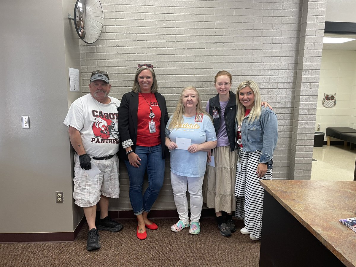 We love our custodial team! 🧹❤️🏠