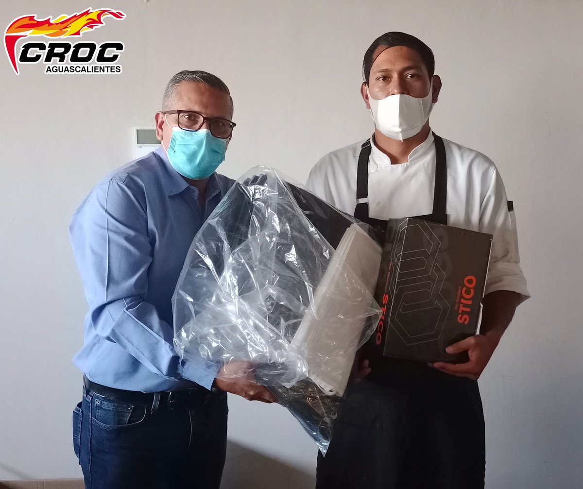 Seccion67CROC's tweet photo. #CROCAguascalientes;
El día de hoy nos encontramos con nuestros compañeros Trabajadores del Hotel Holiday Inn Sur dónde realizamos la entrega de uniformes y calzado para las áreas de steward, áreas públicas, cocina, meserio y camaristas esto como lo marca su C.C.T @IsaiasSiCumple https://t.co/ctmuK2CxgY