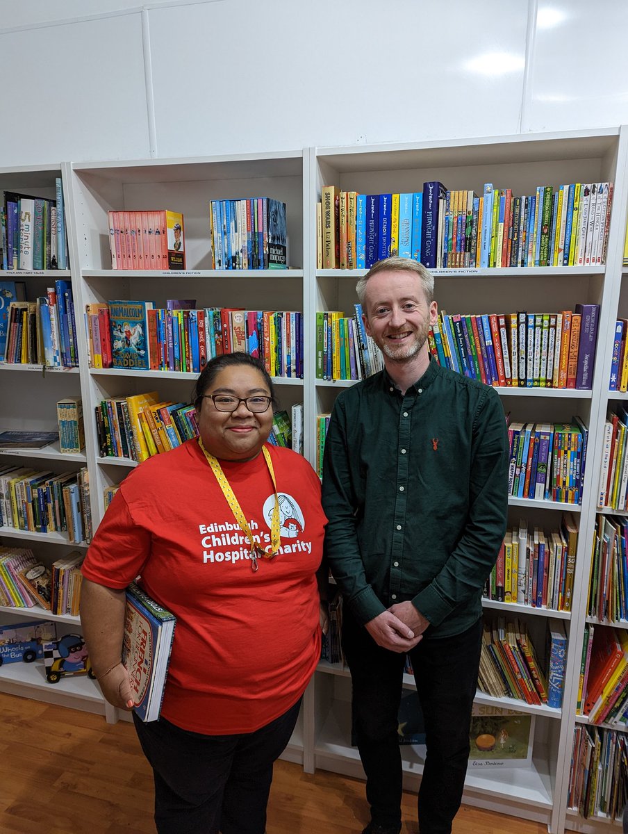 EdiCommBookshop's tweet photo. Lots of books being sold at our launch event. All in aid of @echcharity who will be our Charity of the Month for October. Thanks Sam for joining us to celebrate the opening of the newest bookshop in #Edinburgh. https://t.co/u3w2rdyk3c