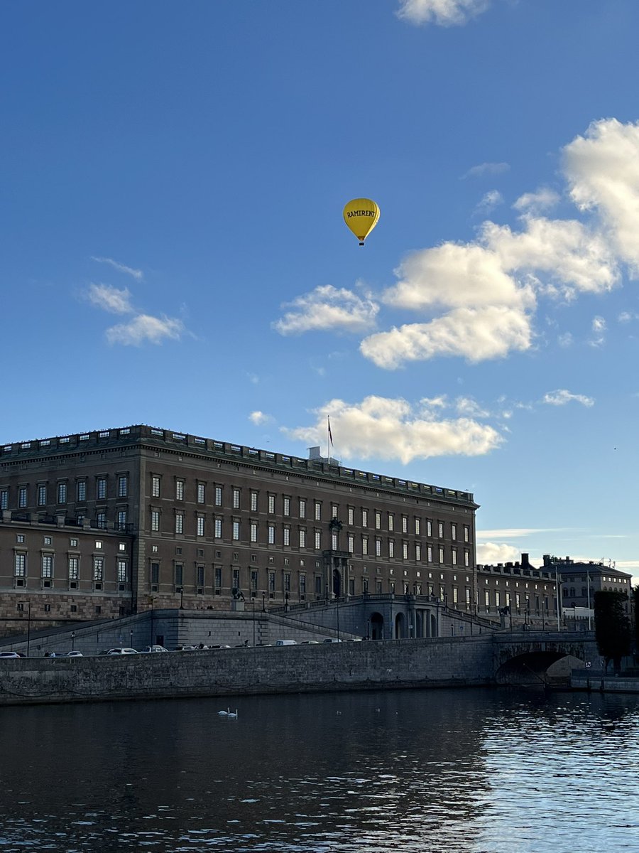 Elllinaras1's tweet photo. #stockholm https://t.co/kYGJ1e1PCx