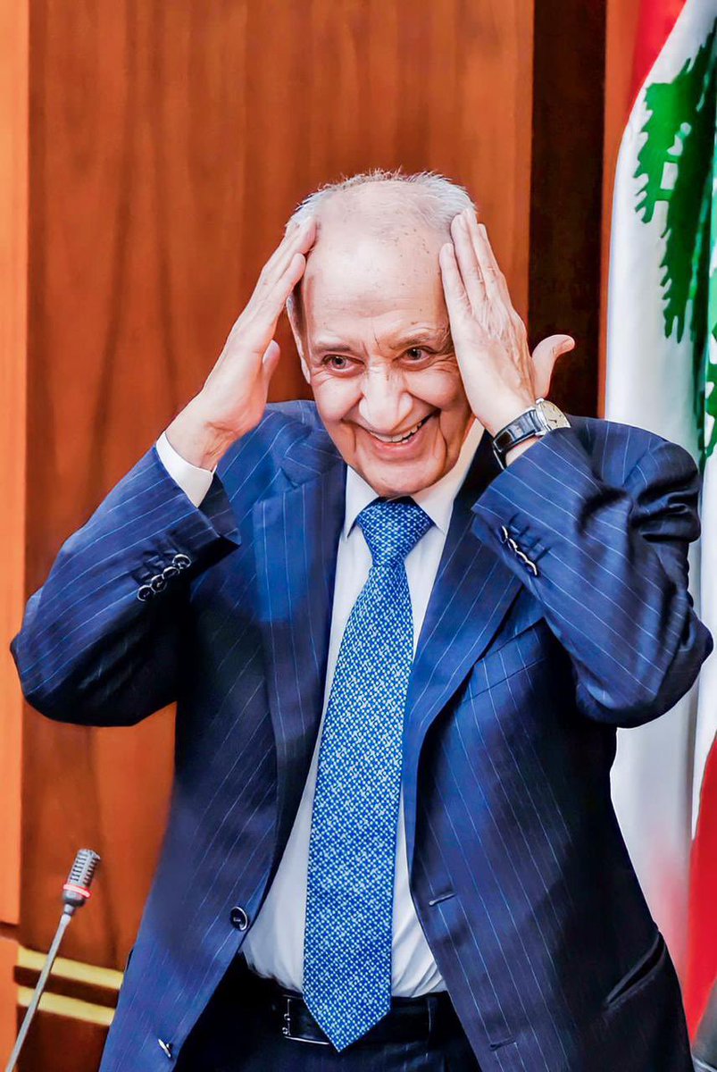 Fatimahammoud__'s tweet photo. المهابةُ والرّأفةُ كلتاهما هُنا، فالسّلامُ على هيبتكَ، والسّلامُ على شيبتكَ، وعهدُنا لكَ سيظلّ بالرّوحِ ممهورًا.💚 https://t.co/P84R1AvfzV
