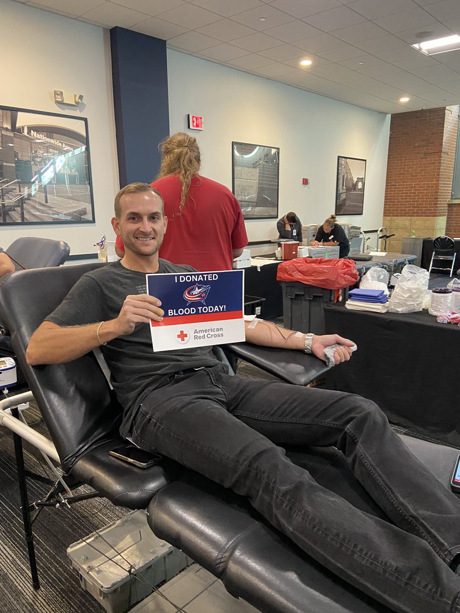 CBJGivesBack's tweet photo. #CBJ staff showed up today ❤️💙 https://t.co/suPeagOwe3