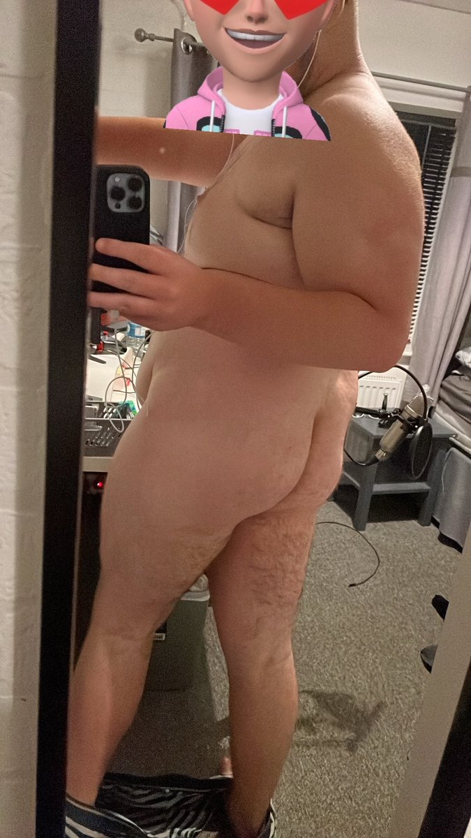 Ben18478994's tweet photo. Need this ass filled again #gay #asscheeksout #fillmyholes #gaychub https://t.co/CSm8BQB70Z