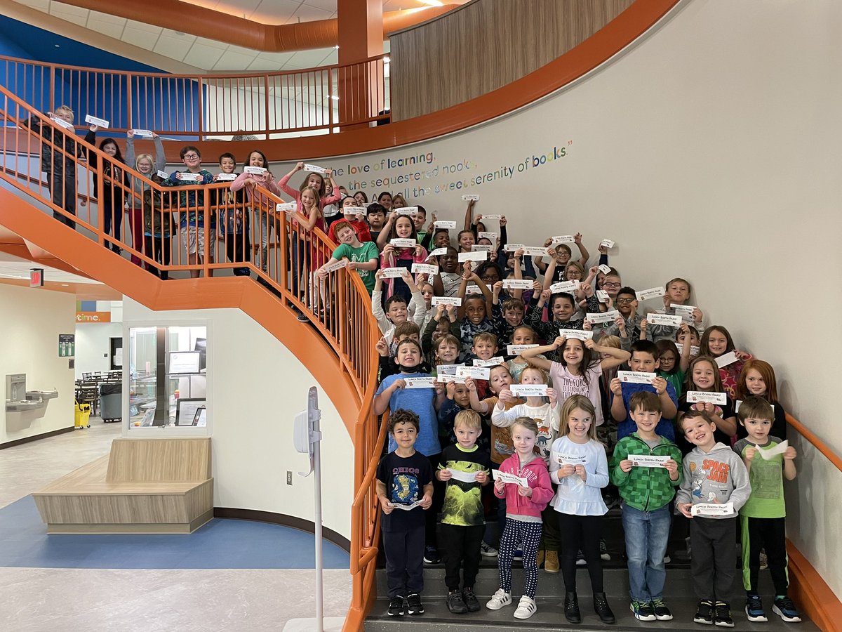 MsWatsonAP's tweet photo. We had 75 students earn a positive shout out this week!!! We are so proud of our MIGHTY mustangs! @WESchools https://t.co/kTngyxvRcr