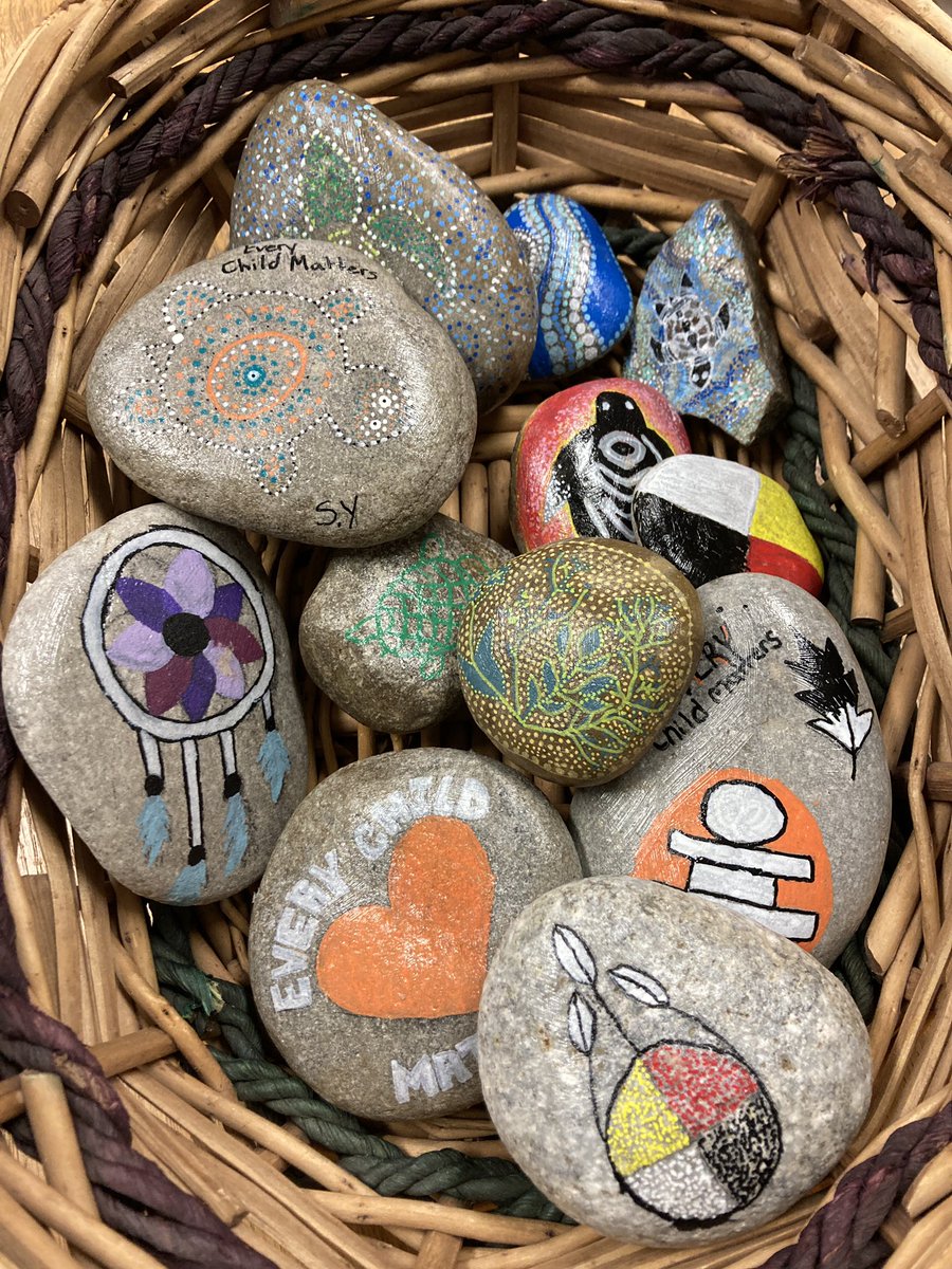 SSRoyalsLC's tweet photo. Painting rocks to place in our outdoor classroom to commemorate the children who were taken from their families, especially the ones who never made it home. We hope the rocks inspire important conversations beyond today. @StStephenRoyal @PVNCCDSB @MrsOBrien__ https://t.co/Upr43SFVPH