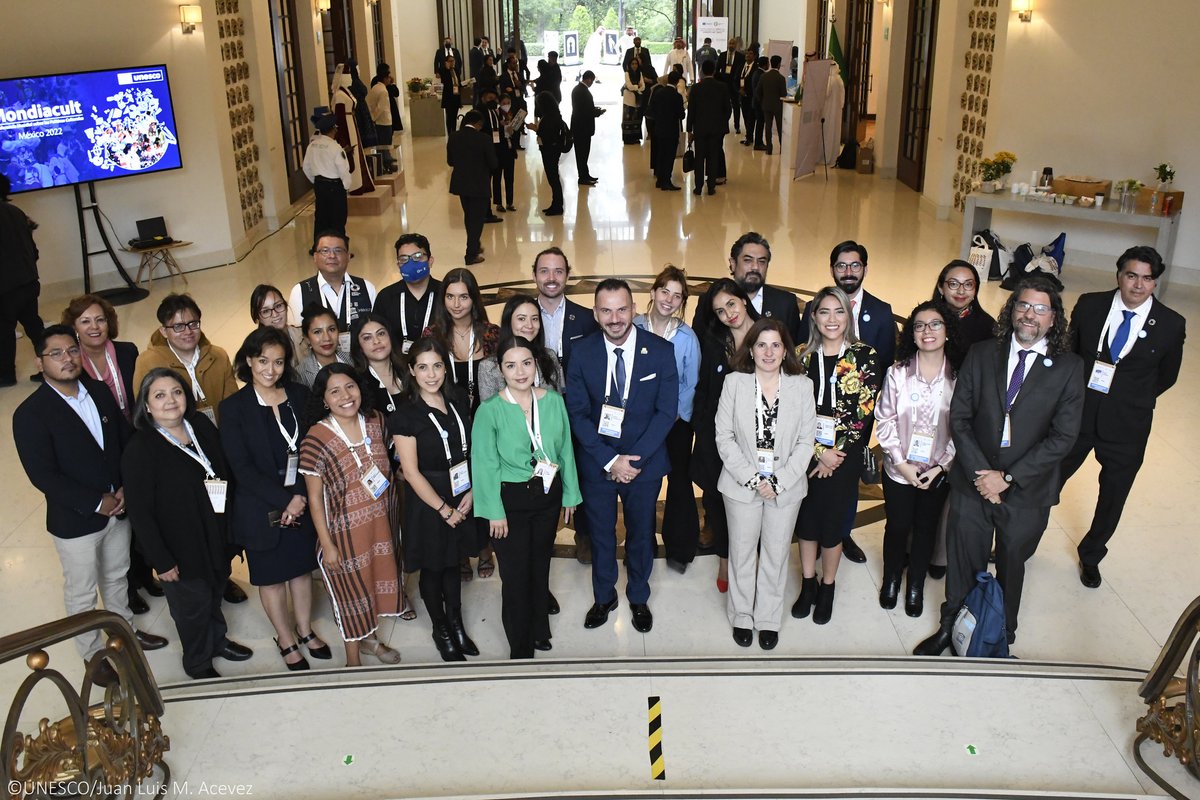 AAzoulay's tweet photo. Muchísimas gracias a @alefrausto, a los equipos de @cultura_mx y de @culturaciudadMX, a los equipos de la @UNESCOMexico y de la @UNESCO, y a todos los que contribuyeron a la organización y éxito de este evento. #MONDIACULT https://t.co/HOFiRrMZbh