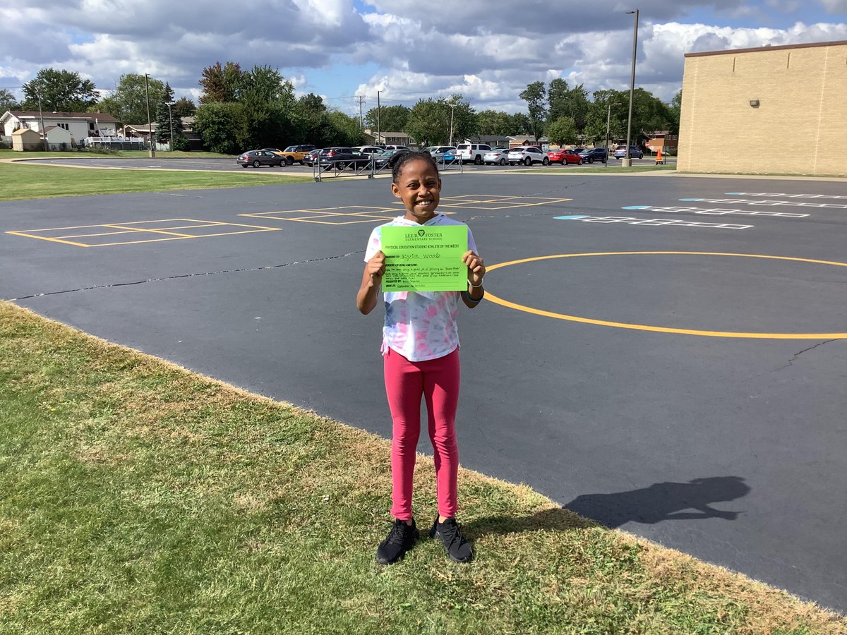 Tara Capouch tweet media