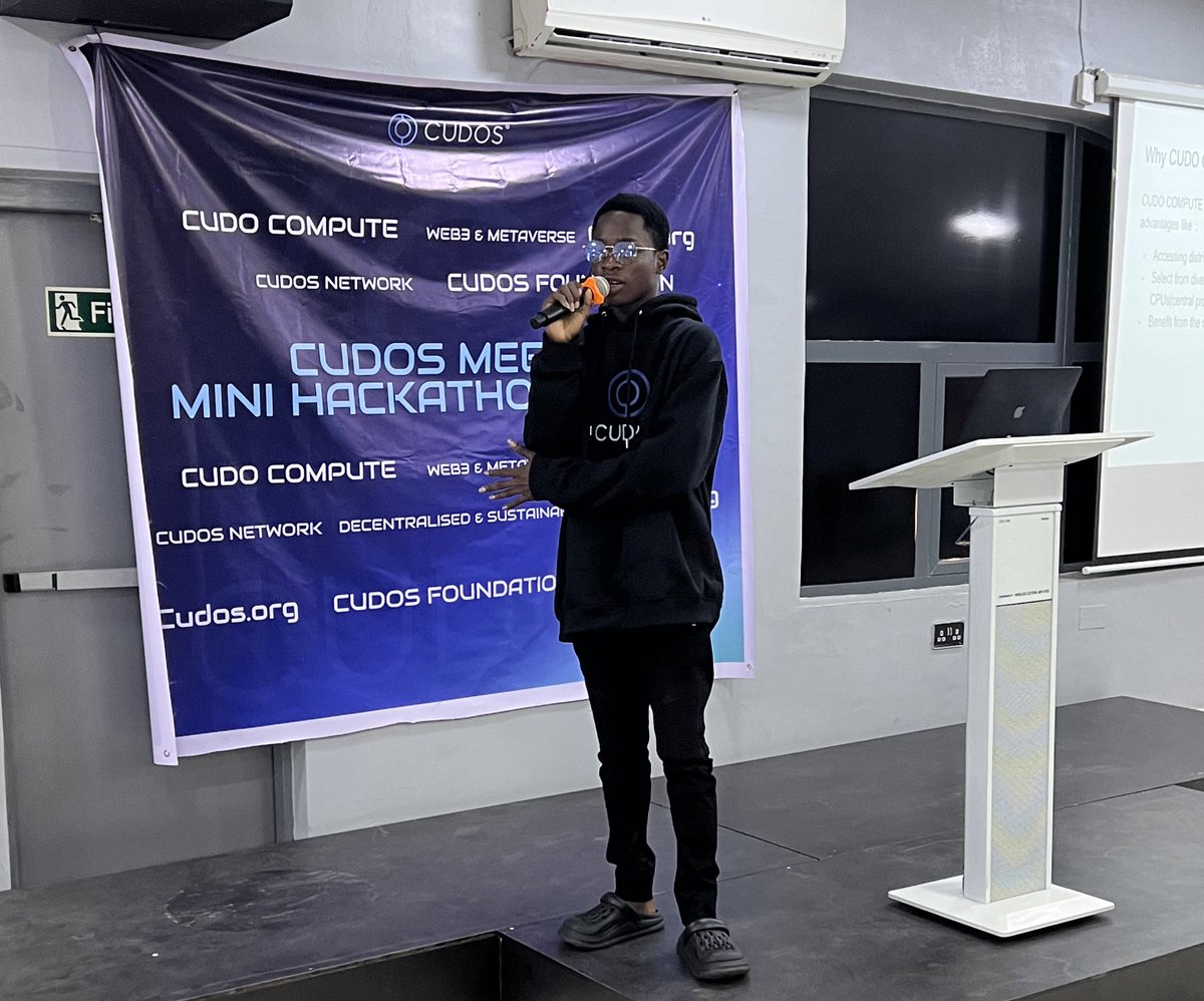 johnoseni4's tweet photo. Remember great things start from small places .
Keep grinding 🚀🚀.
@CUDOS_ to the world🚀😊
#CudosMeetupLagos https://t.co/tWku5j47hw