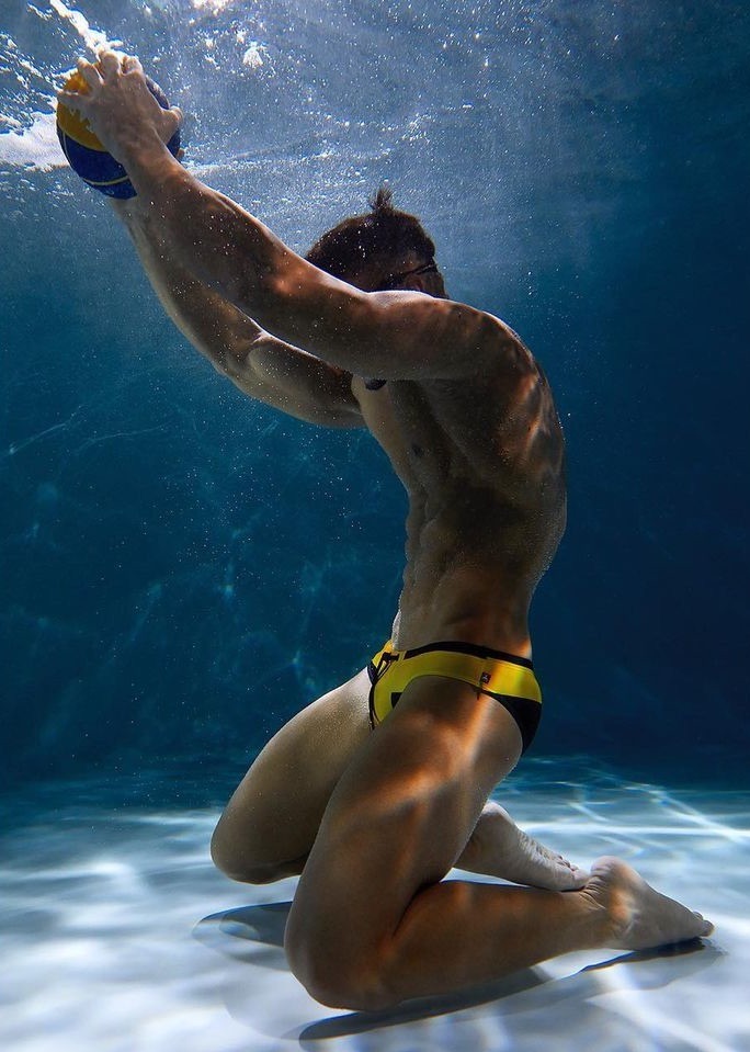 Hot dudes good mood on twitter rt neil37166348 jock of the day