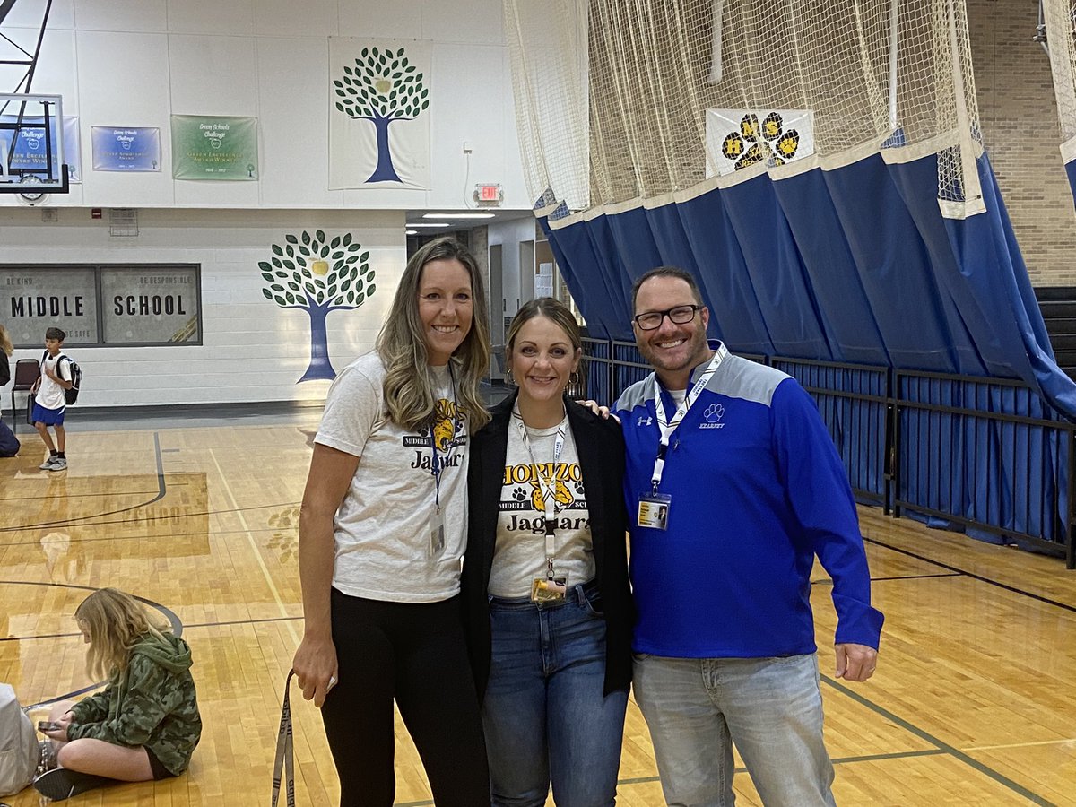 🏈HI-🖐-Friday!! Really Appreciate the Horizon Middle Jaguars 🐆, Principal Amber Lewis and Assistant Principal <a href="/wdschmidt24/">Bill Schmidt</a> for having <a href="/UNK_Football/">UNK Football</a> Today! 🏈#LopesUpWeWin