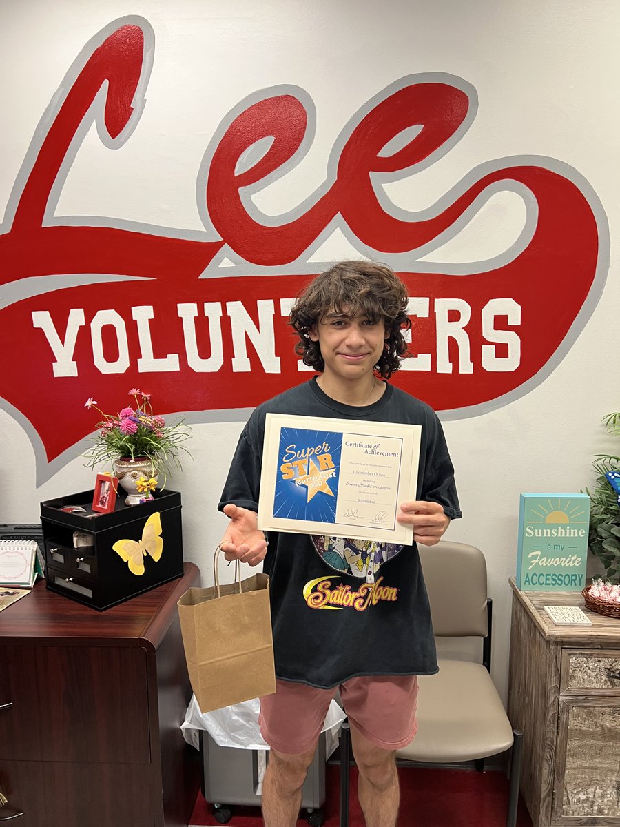 leeneisd's tweet photo. LEE HS would like to congratulate Chris and Isa. They are our Super Star Students of the Month. #NEISDway #LeeVols #rootedlee https://t.co/OIzHZE9k6L
