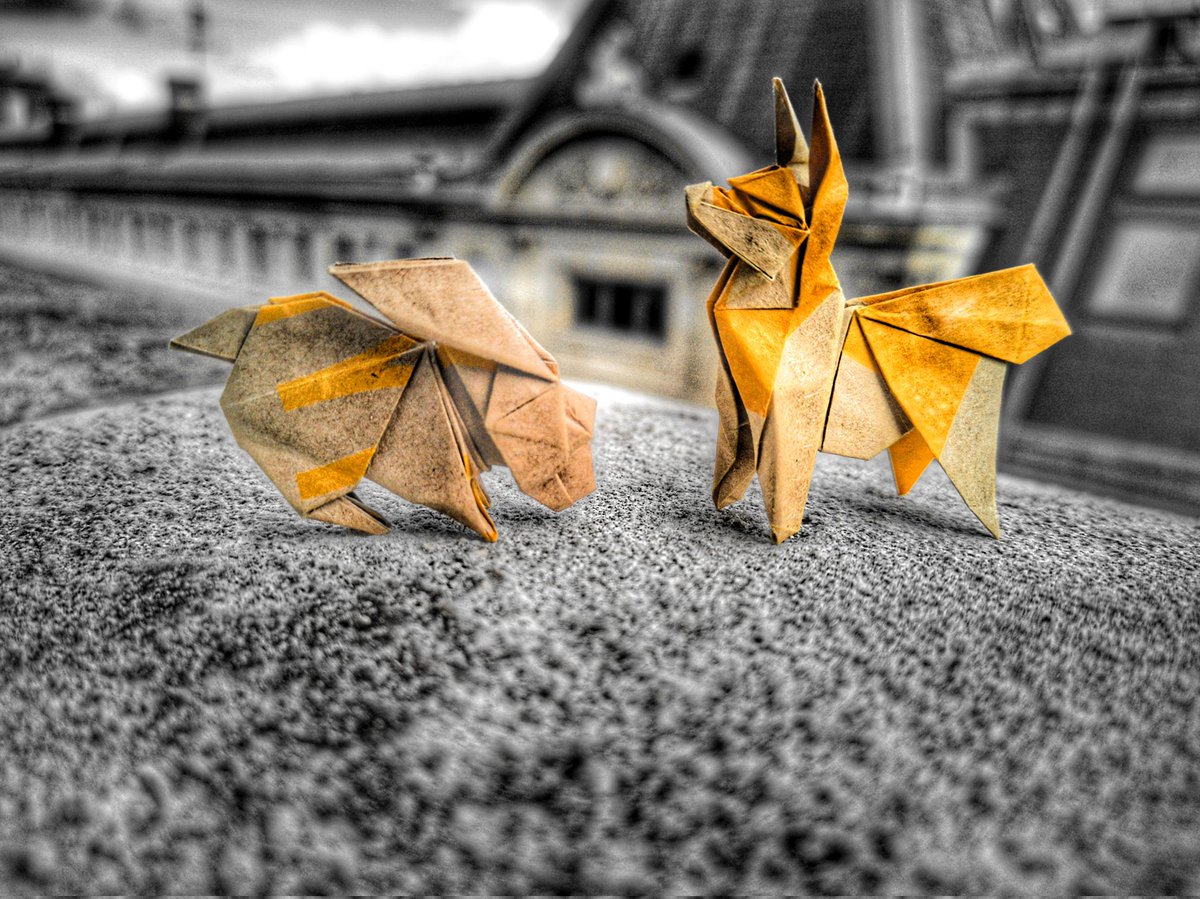 BarthDunkan's tweet photo. Origami Africans Hare and Fox
#barthdunkan #ecorigami #magicfingaz #origami #paperfolding #paperart #mfpp #hare #origamihare #McDonalds #rabbit #fox #origamifox https://t.co/mcpE8s2JcH