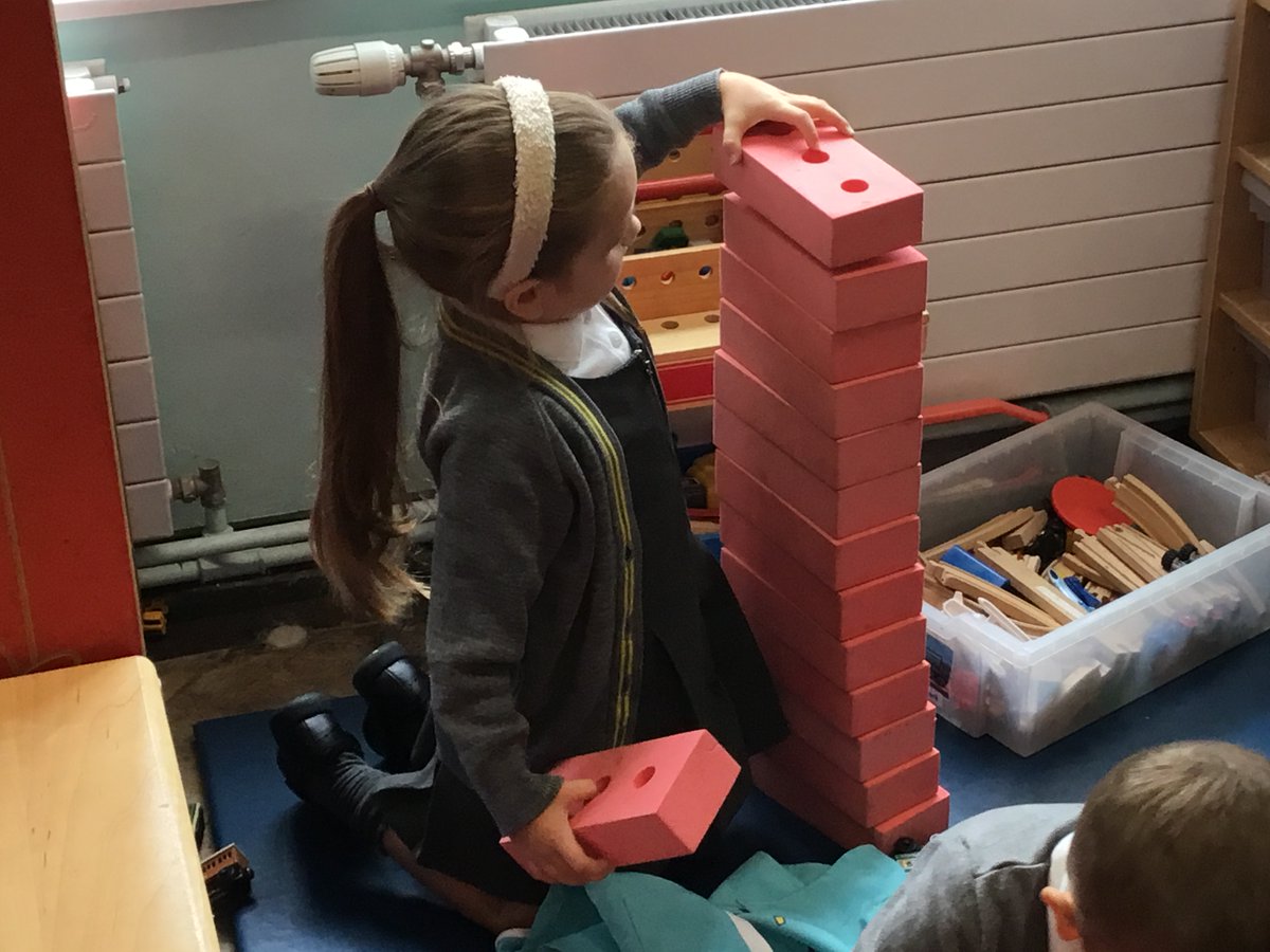 hogarth_the's tweet photo. Building Structures using a variety of materials, in nursery.
#Chiswich #Hounslow #W4 #BuildingStructures #Nursery https://t.co/mVHQJ7jnRw
