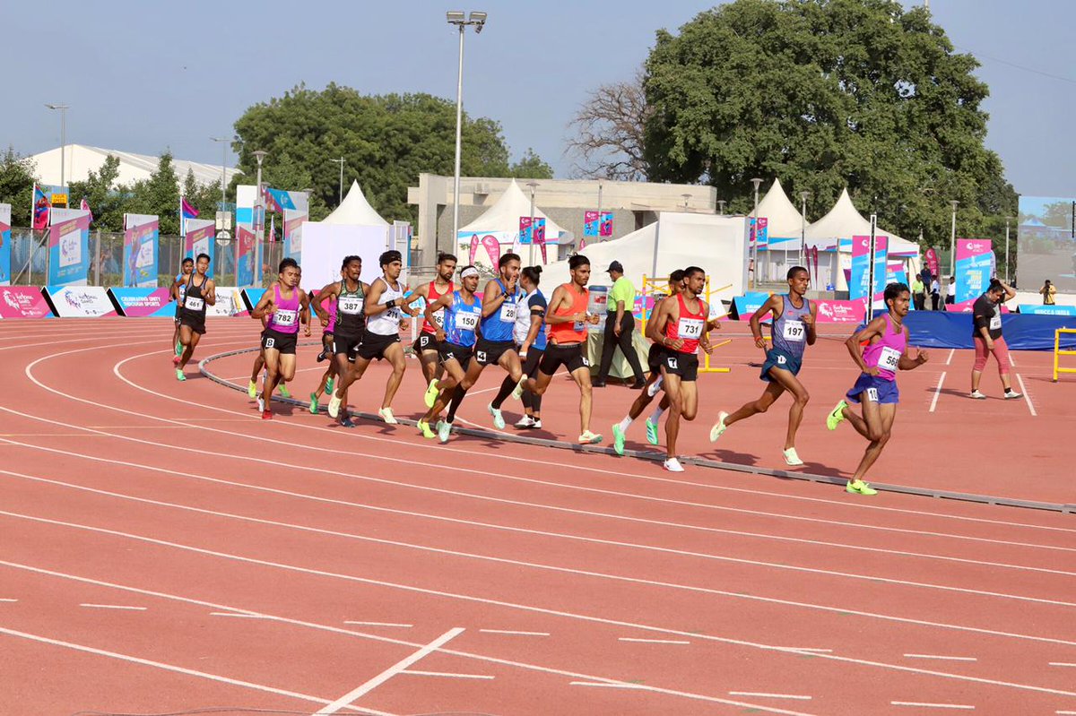Nat_Games_Goa's tweet photo. Parvez Khan (Services) wins #Gold in the 1500m Race at the #36thNationalGames. Ajay Kumar (UP) and Arun Wask (MP) win Silver and Bronze Medals, respectively.

#1500mRace #NationalGames #UnityThroughSports #JudegaIndiaJitegaIndia #NationalGamesGujarat #NationalGames2022 #Services https://t.co/Z9XzGTdclp