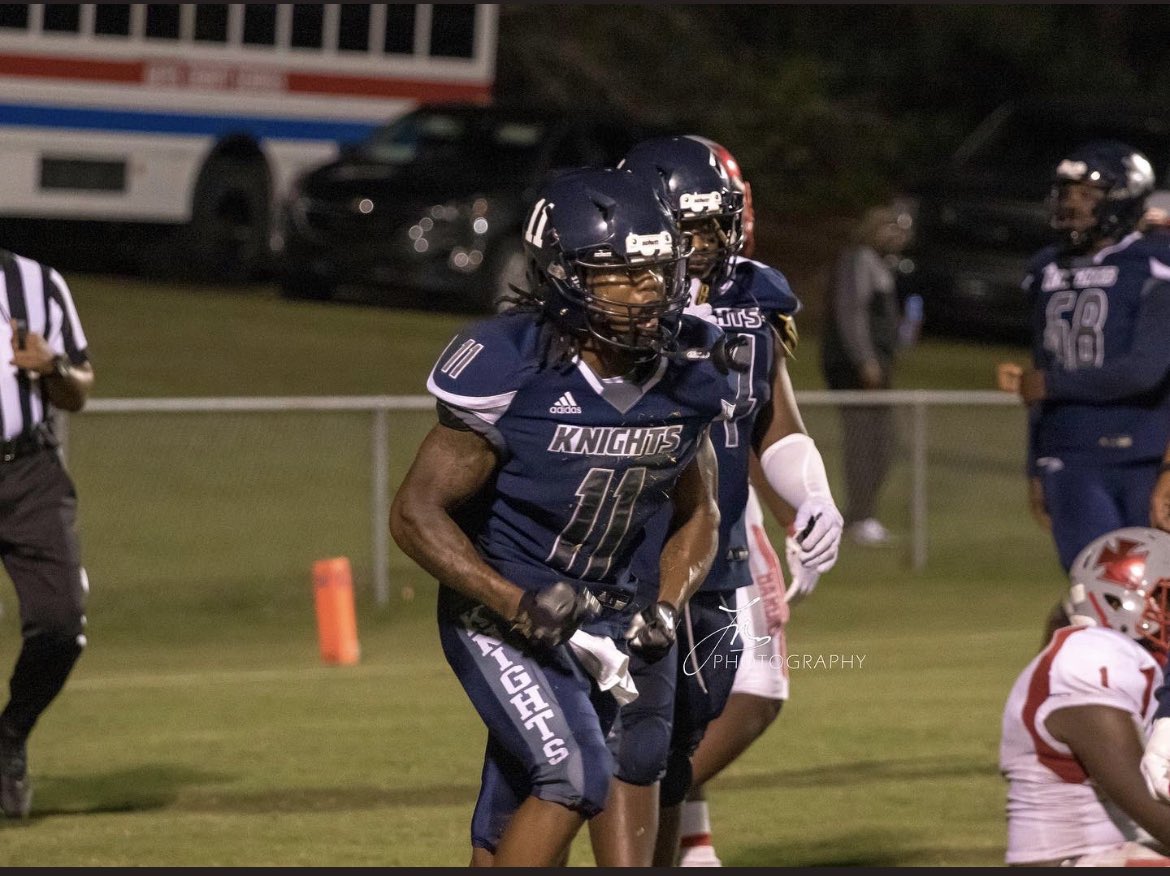 jaahh1k's tweet photo. Check out my Mid Season Highlights - https://t.co/vfhvNBQJig

@CoachJBB07 
@rhsfootball252 https://t.co/T4Ba638See