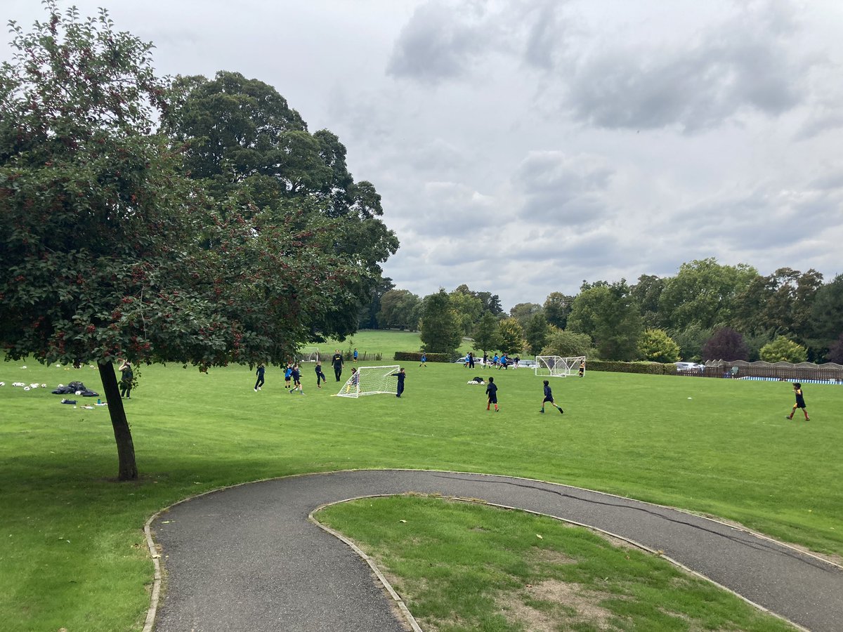 A fantastic afternoon of #football with <a href="/GrangeParkPrep/">GPPS</a> and Tottenham Hotspur #inthepark