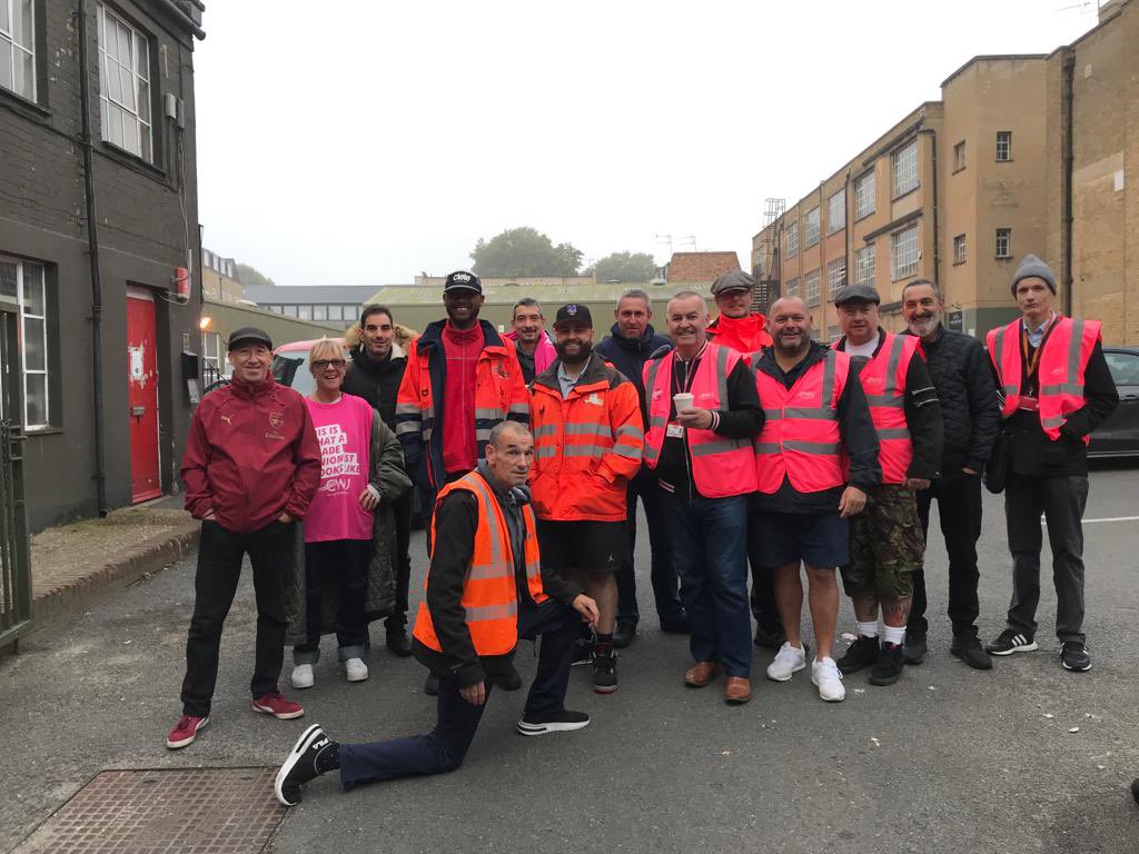 CWUnews's tweet photo. Lots of support for N6/N19 Highgate/Upper Holloway 👏 #StandByYourPost https://t.co/Z7EeYm1mYN