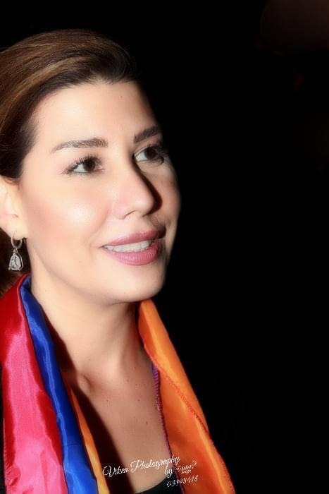 #بولا_يعقوبيان : "دخلت المعترك السياسي ليس لأني من أصول أرمنية، بل لأنني لبنانية وأعيش تفاصيل تحلّل وانحدار الدولة, والأرمن اليوم في ظل أحزاب قادتهم إلى المجهول وإلى اللا قيادة بطريقة تحابي السلطة السياسية، صنعوا سياسةً ليست فيها منفعة للناس.
<a href="/PaulaYacoubian/">بولا يعقوبيان</a>