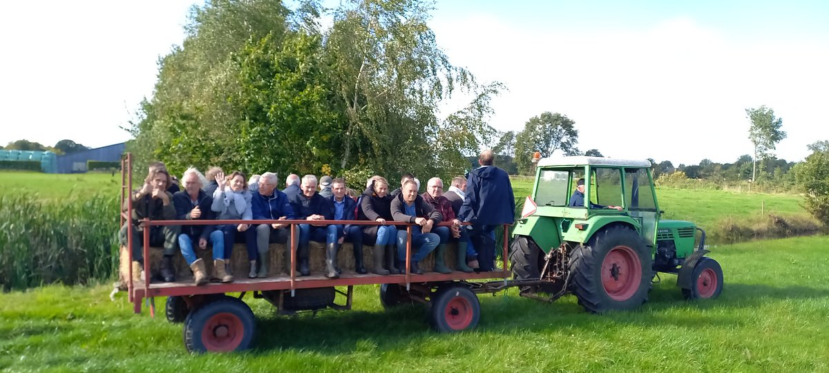 Vandaag vieren wij ons 20 jarig jubileum met leden en relaties! We mochten luisteren naar boeiende sprekers Eddy Wymenga en Ernst Oosterveld <a href="/altwym/">Altenburg & Wymenga</a>, NFW-lid Jappie Hooisma en Jaap Dirkmaat <a href="/VNC_Landschap/">Vereniging Nederlands Cultuurlandschap</a>. Nu tijd om het veld in te gaan.