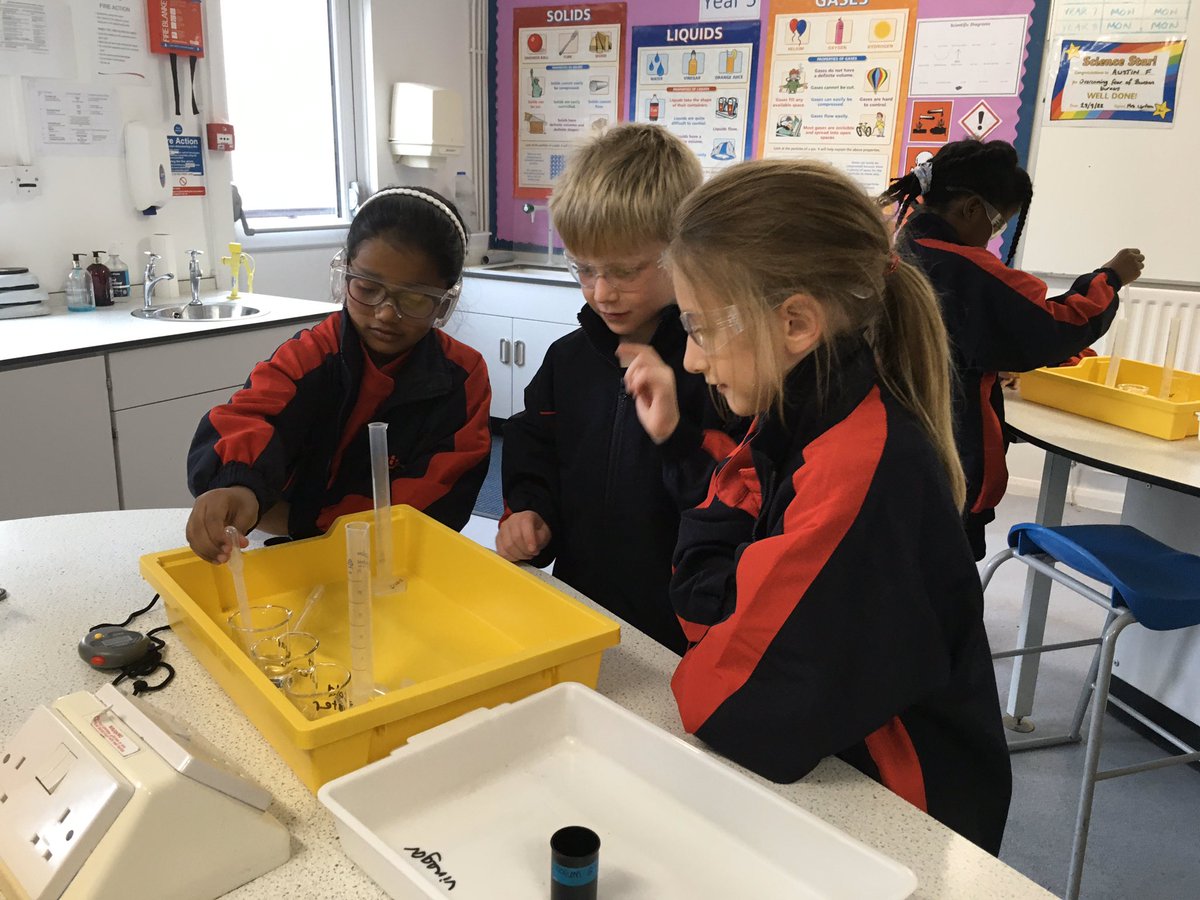 YMS_Year3's tweet photo. @YMS_Year3 Fun in the Science Lab making Rocket fuel https://t.co/h9zkXZjqiX