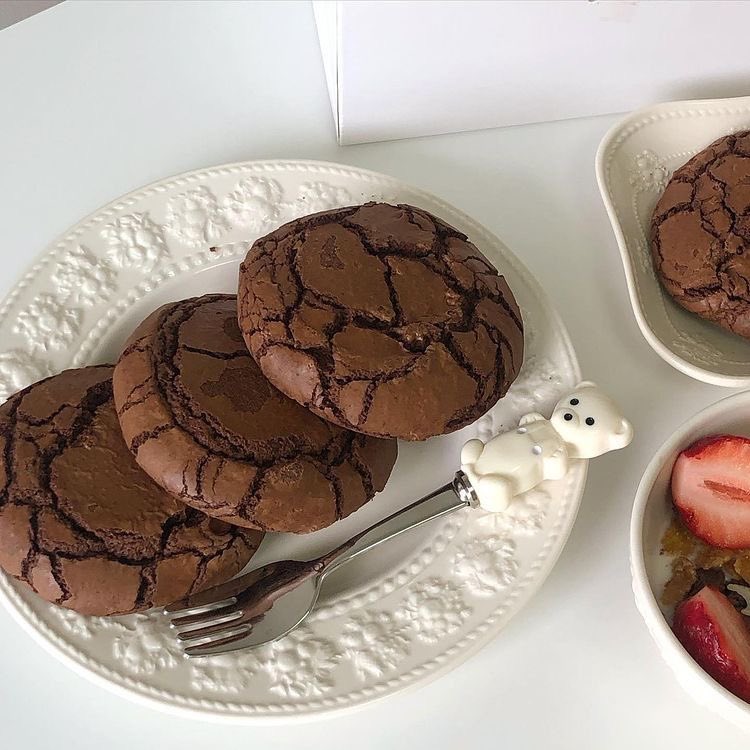 malusokay's tweet photo. Let's bake something 🍪 https://t.co/a9eeMasNa9