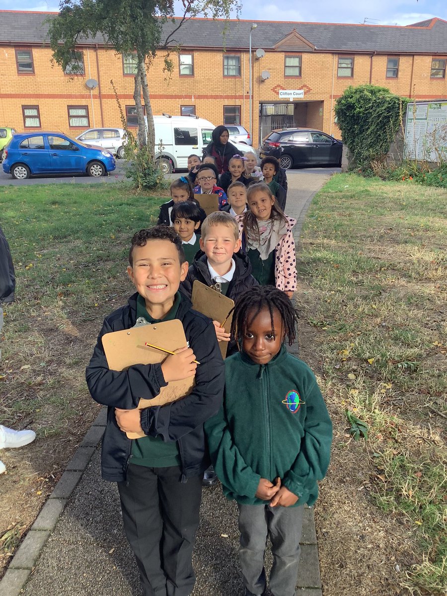 Comet_class's tweet photo. On Monday to start our new context, we went on a really rubbish walk to Clifton Street to find out what rubbish is in our local area. We ticked all the rubbish we found #ethicallyinformedcitizens #newcontext #reducereuserecycle https://t.co/OrLBJk8nt3