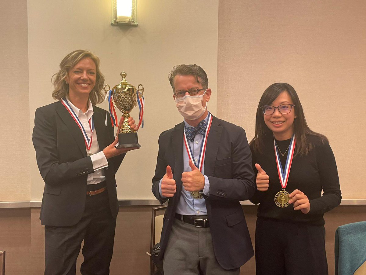 szusmani's tweet photo. As expected, the @MSKCancerCenter #woMMen triumphed over DFCI, kudos to @MalinHultcrantz @CarlynRTanMD for wonderful presentations!! #mmsm https://t.co/lWyNyBdciA