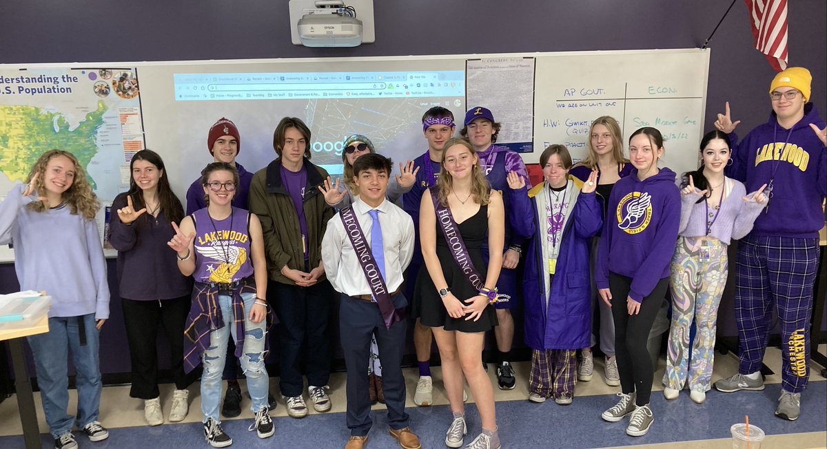 🥹 1st period is proud of you Lilly &amp; Eli!

Hope everyone has a fun &amp; memorable Homecoming weekend

<a href="/Lkwd_LHS/">Lakewood High School</a> 
#Classof2023