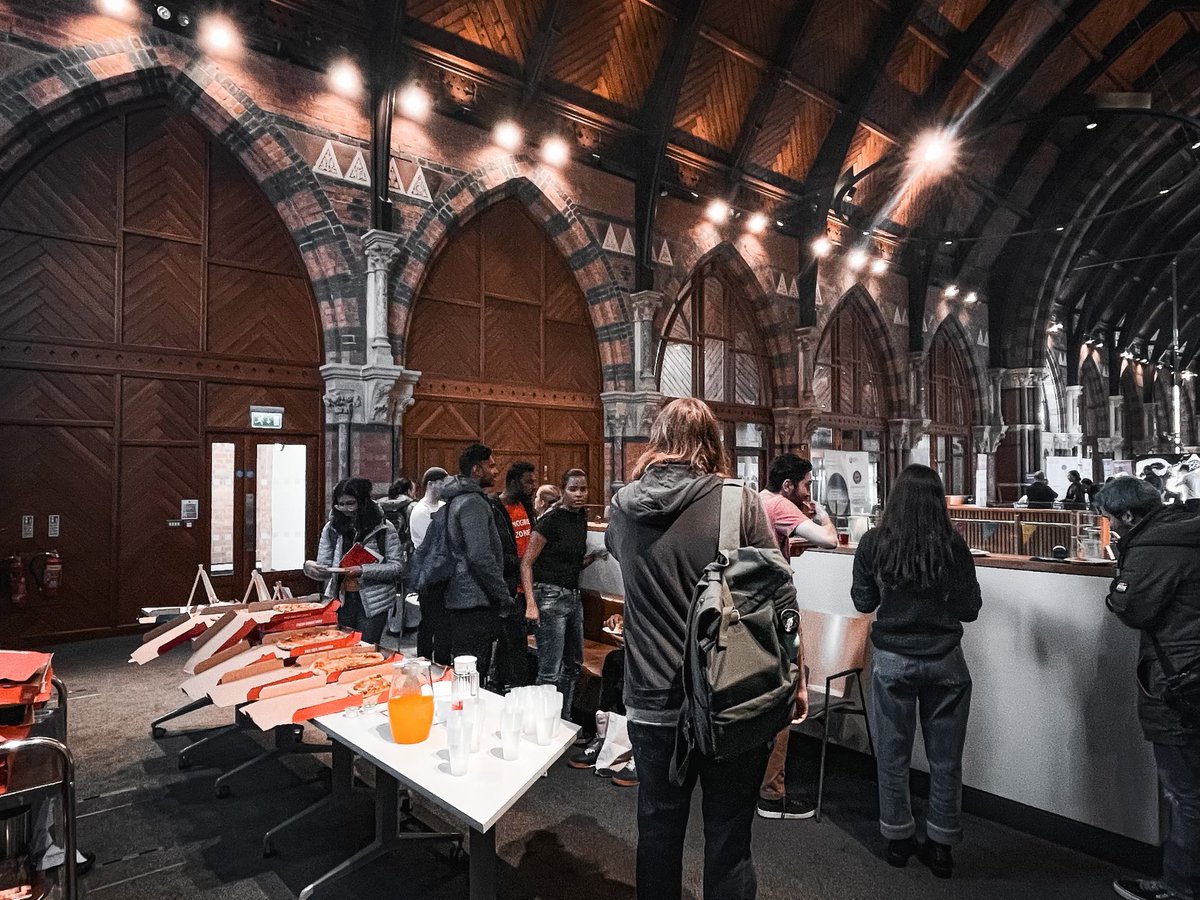 qubgradschool's tweet photo. The PG Experience Fair is well underway! Come along and grab a slice of pizza and find out what services are on offer to you as a postgraduate student at Queens! #TeamGrad https://t.co/jv0NqoRjJg