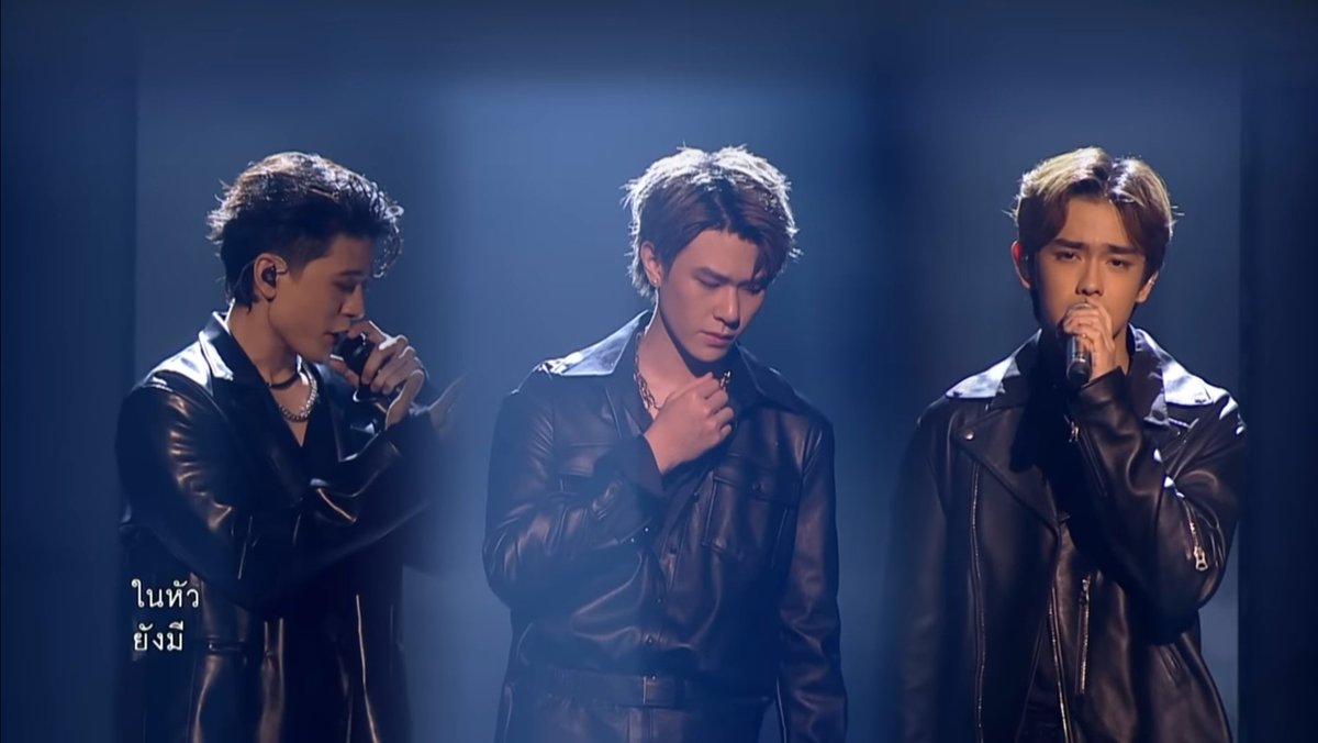 xykpnmmhm2's tweet photo. ตื่นตาตื่นใจกับโชว์มาก 😱#TRINITY_TNT #TpopStageShowEP50 https://t.co/21hZe3KfQe