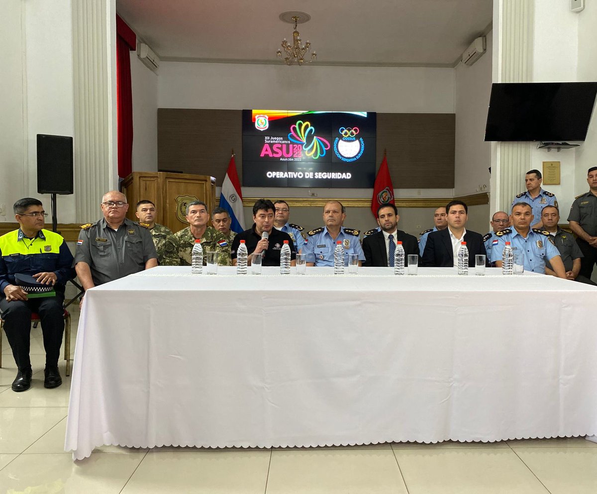 DiegoGaleanoH's tweet photo. El 50 % de la Policía Nacional estará involucrado en el operativo de seguridad de #Asu2022 resultado del gran trabajo #EquipoPais que garantiza que cada ciudadano extranjero o nacional acuda con tranquilidad a los distintos eventos que se desarrollará en @asu2022oficial
💪🏻🇵🇾 https://t.co/h0obcfFkC3