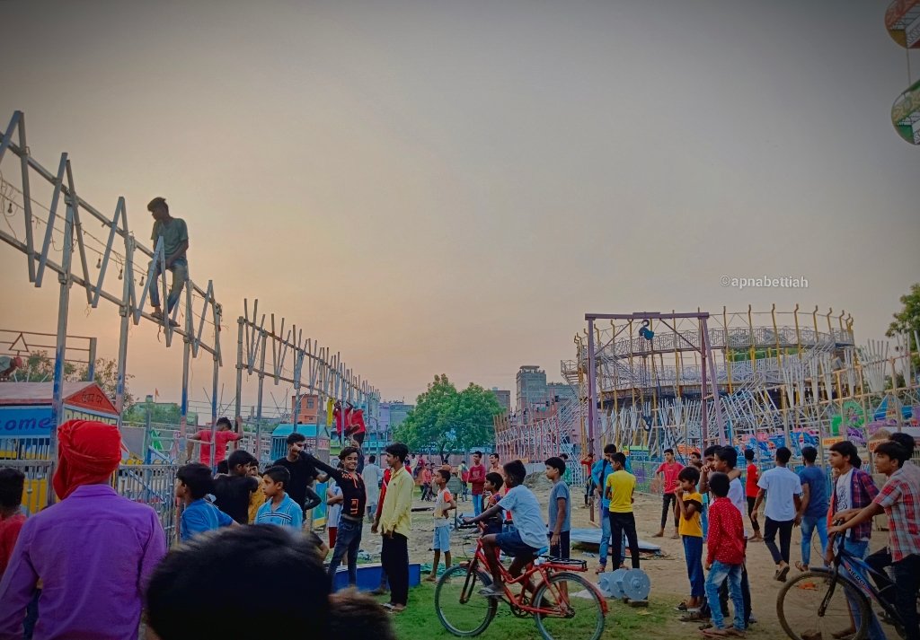 ApnaBettiah's tweet photo. बेतिया फैंसी मेला की तैयारी अंतिम चरण में।

#apnabettiah #bettiah #bth #champaran #br22 #westchamparan #bihar #बेतिया #eastchamparan #bettiahmela #bettiahfancymela #bettiahcity #bthcity #rajdewri #bthmela https://t.co/wYms7HdwYX
