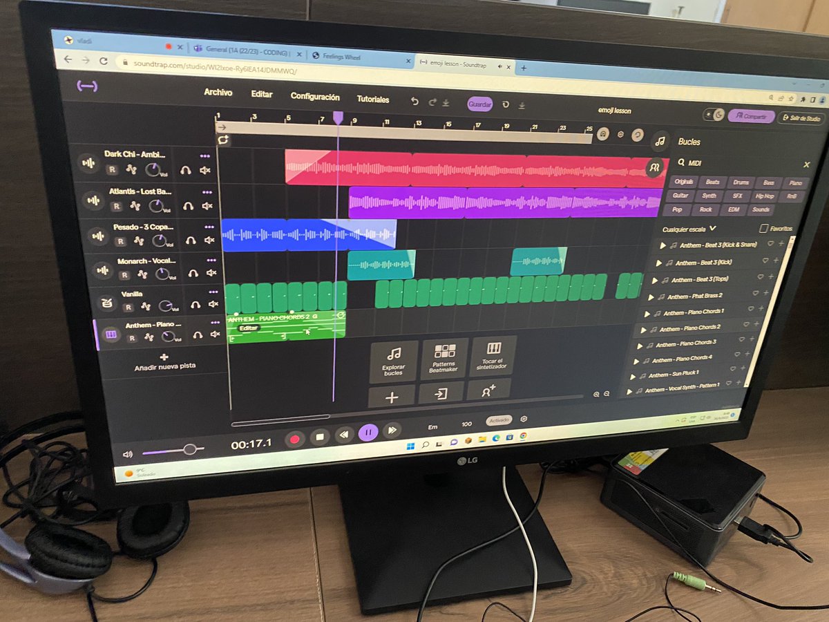 MrGalarzaClass's tweet photo. My 1st Bach students have been applying Computational Thinking by using Soundtrap these couple of weeks. Finding a way to reflect emotions throughout songs it’s one of best practices for their Self-awareness. Thank you #Soundtrap we Love You #EmojiLesson #SomosTomásMoro https://t.co/YI25Pw3Dkk