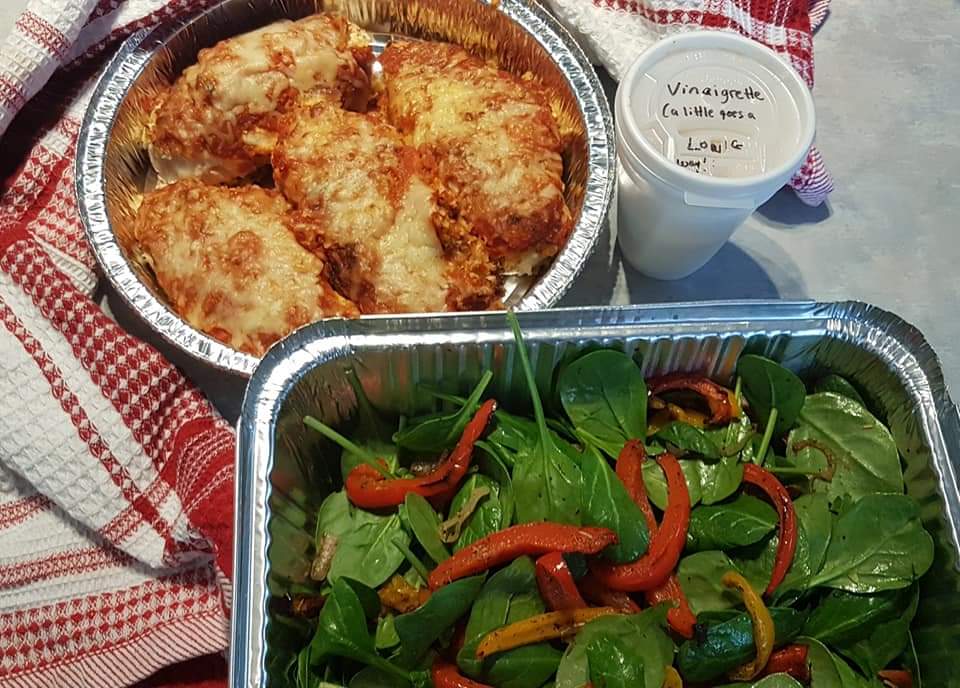 SimplyHomemad12's tweet photo. Tired of the question, what's for dinner tonight?
Why not let us take care of that for you?
Certified with Safe Food Handlers Certificate and Dine Safe compliant. Delicious, nutritious fully home-cooked meals ready to heat and serve, or freeze for later. #Homecooked #dinnersready https://t.co/dlMEHcPhzv