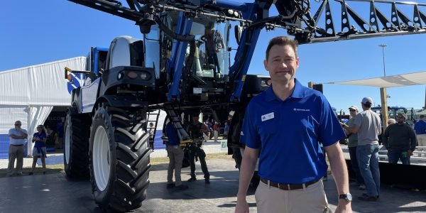 realagriculture's tweet image. A full integration of #precisiontechnology &amp;amp; capacity combine in the relaunch of @NewHollandAG Guardian front-boom high-clearance sprayers — the SP310F, SP370F, and SP410F models.

ow.ly/vuFS50KXpN2

#cdnag #ontag #westcdnag