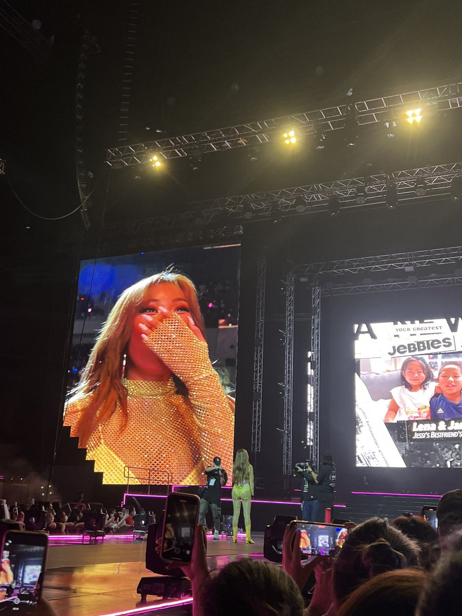 koreanophiless's tweet photo. Very heartwarming show. Jessi proved tonight that she is not a beast but a superstar. This concert will be one of the books; production, talent, visuals on top! Philippines truly got you, Jessi! 

Thank you @neuwave_events for inviting us! #ZoomInManila #JessiInManila https://t.co/BCP2MuIANp