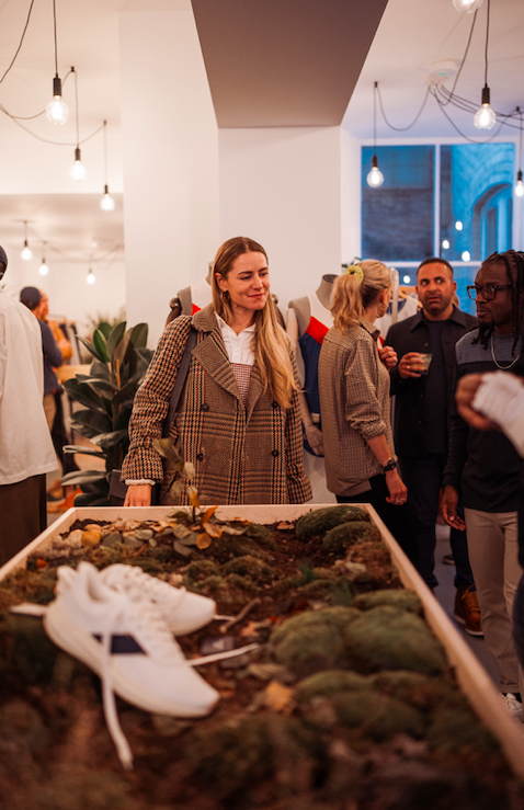 tracksmith's tweet photo. We launched our London Pop-Up and debuted the Eliot Runner last evening. Swing by 25 Chiltern Street all weekend long to shop, shake out, stamp a finisher's poster and more. https://t.co/6XEp8VHmWJ https://t.co/L2aOqYze7f