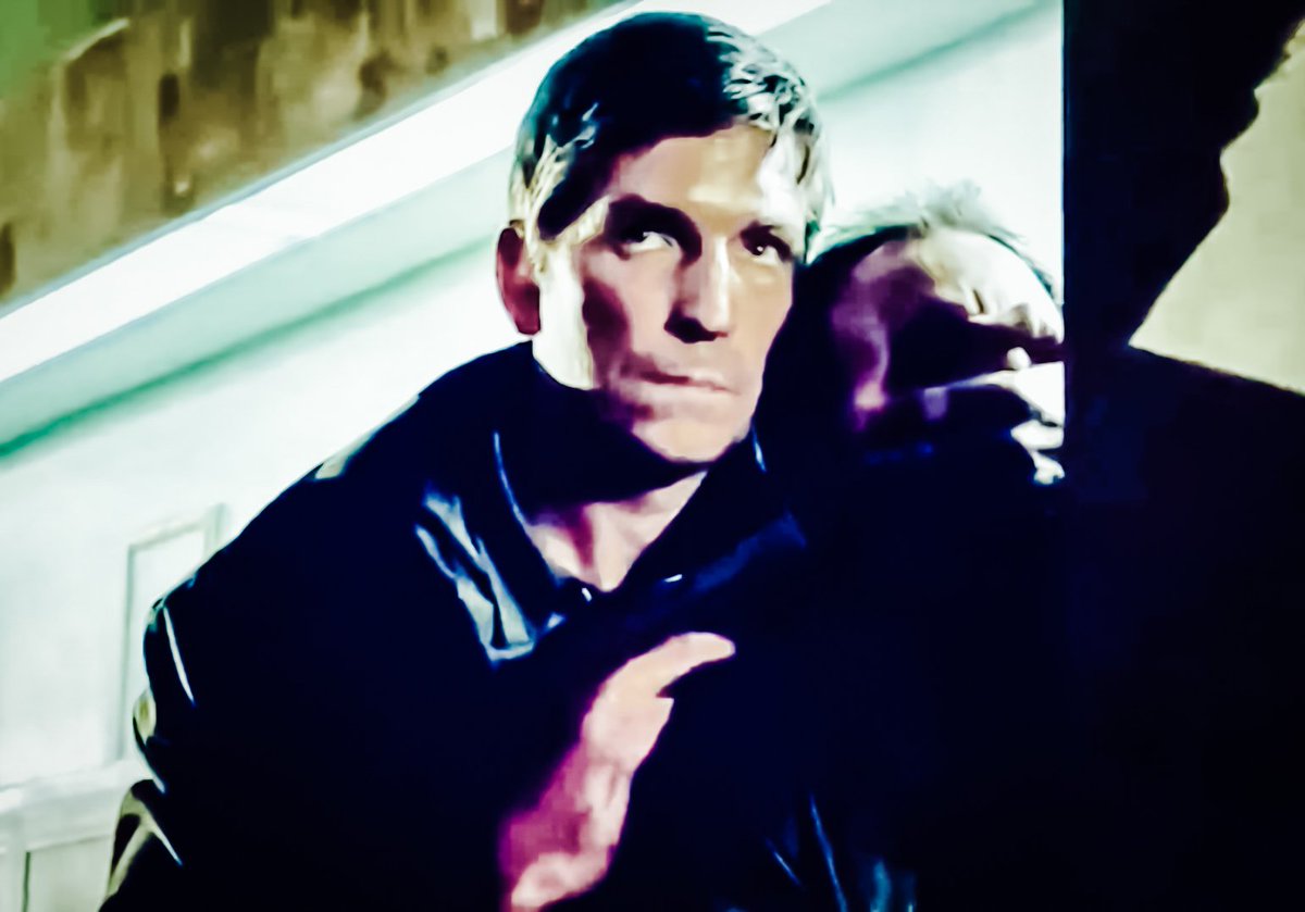 SusanVorderstr4's tweet photo. Person Of Interest
"Pilot" S1.E01
#PersonOfInterest #PersonofinterestPics #PersonOfInterestTVShow #JohnReese #JohnWarren #JohnRiley #MarshalJennings #MrReese #maninasuit #Reese #JimCaviezel #JimCaviezelPics #JimCaviezelActor #BestActor #Celebrities https://t.co/IaPk2toVSQ