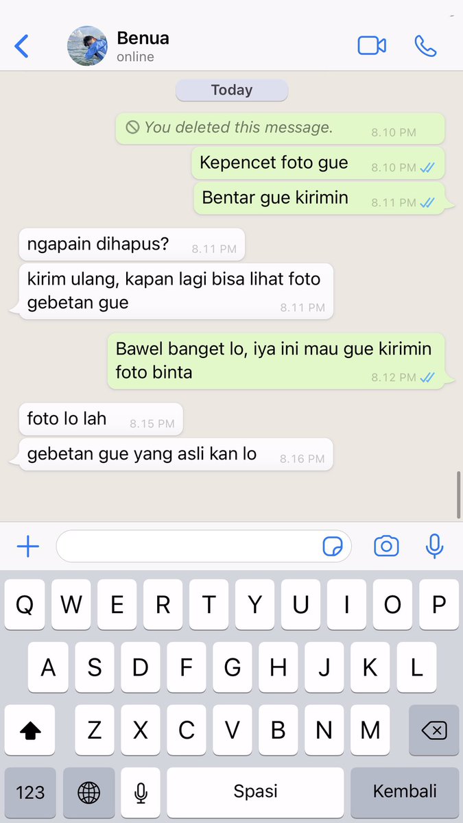 Fake Crush

a Lee Jeno two tweets AU.