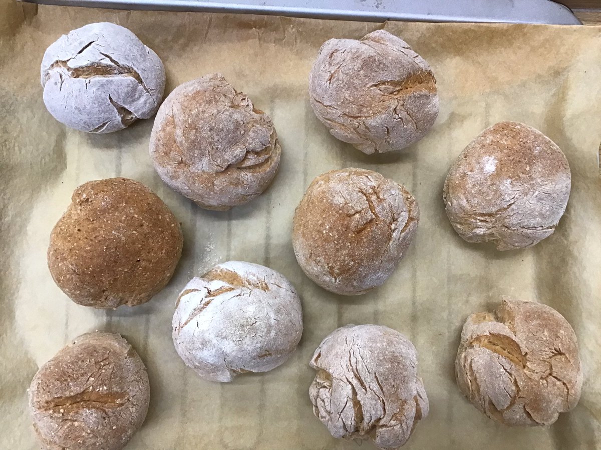 GoodrichCESch's tweet photo. After reading the story The Little Red Hen, we baked some delicious bread rolls. #GSgoldcrests #GSeyfs https://t.co/nC0PJGJtbx