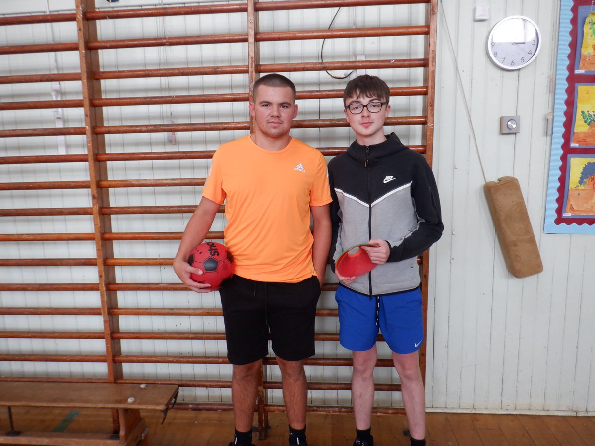 Katie Muhyeddeen Active Schools (@katiem_asc) on Twitter photo Primary 1-3 Mini Fit club has started <a href="/LennoxtownP/">Lennoxtown PS</a>
🥳
Another great club ran by #YoungLeaders from local secondary schools
#ActiveSchools #TrySomethingNew <a href="/lenzieacad/">Lenzie Academy</a> Primary 1-3 Mini Fit club has started <a href="/LennoxtownP/">Lennoxtown PS</a>
🥳
Another great club ran by #YoungLeaders from local secondary schools
#ActiveSchools #TrySomethingNew <a href="/lenzieacad/">Lenzie Academy</a>