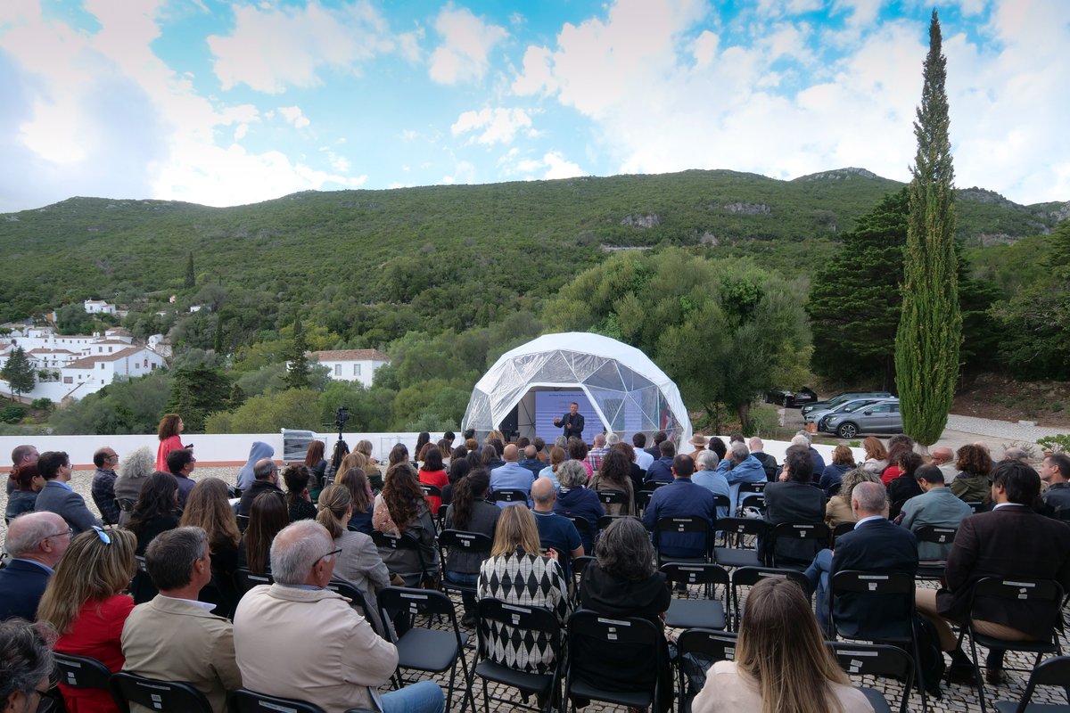 PLAAC_Arrabida's tweet photo. Os municípios da Arrábida projetam um futuro mais seguro e resiliente aos impactos das alterações climáticas. Os resultados do PLAAC – Arrábida foram apresentados no Convento da Arrábida no âmbito do Seminário sobre #Adaptaçãoclimática https://t.co/FZClQi7qVj #EEAGrants 
📸 CMS https://t.co/eWteXkFcEb
