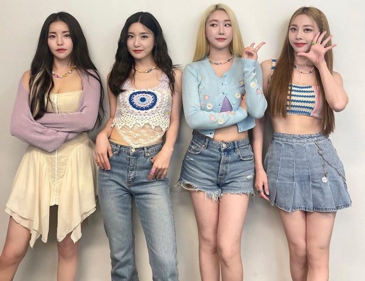 De acordo com novo artigo, Brave Girls está se preparando para o comeback com um conceito novo!

"As Brave Girls estão se preparando para mostrar um novo lado', resta saber se o novo álbum com um conceito diferente pode reprimir as críticas."