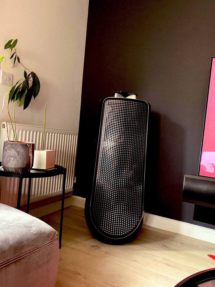 neokaplanis's tweet photo. This will be a good weekend #beolab50 #sound #audio #audiophile https://t.co/ehziGJJqBd
