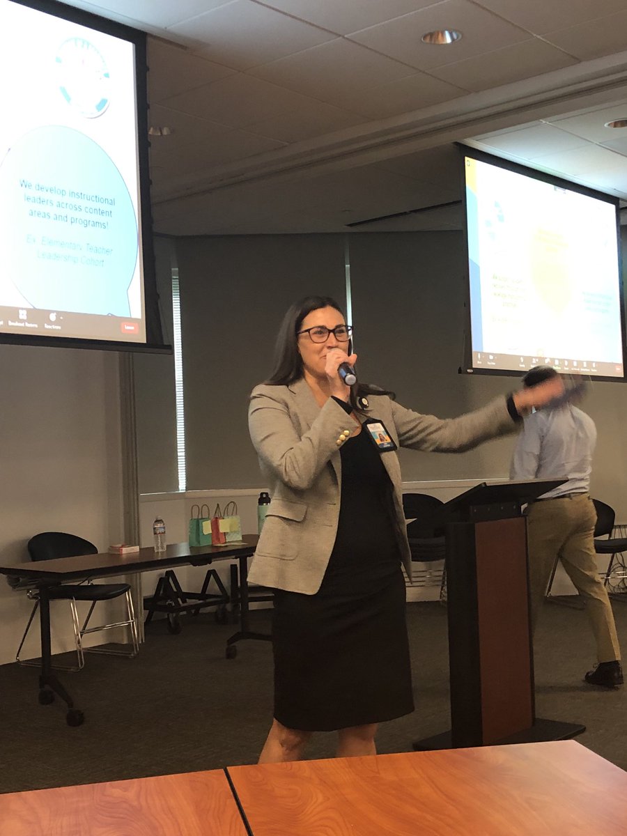 Lynne Bursch tweet media